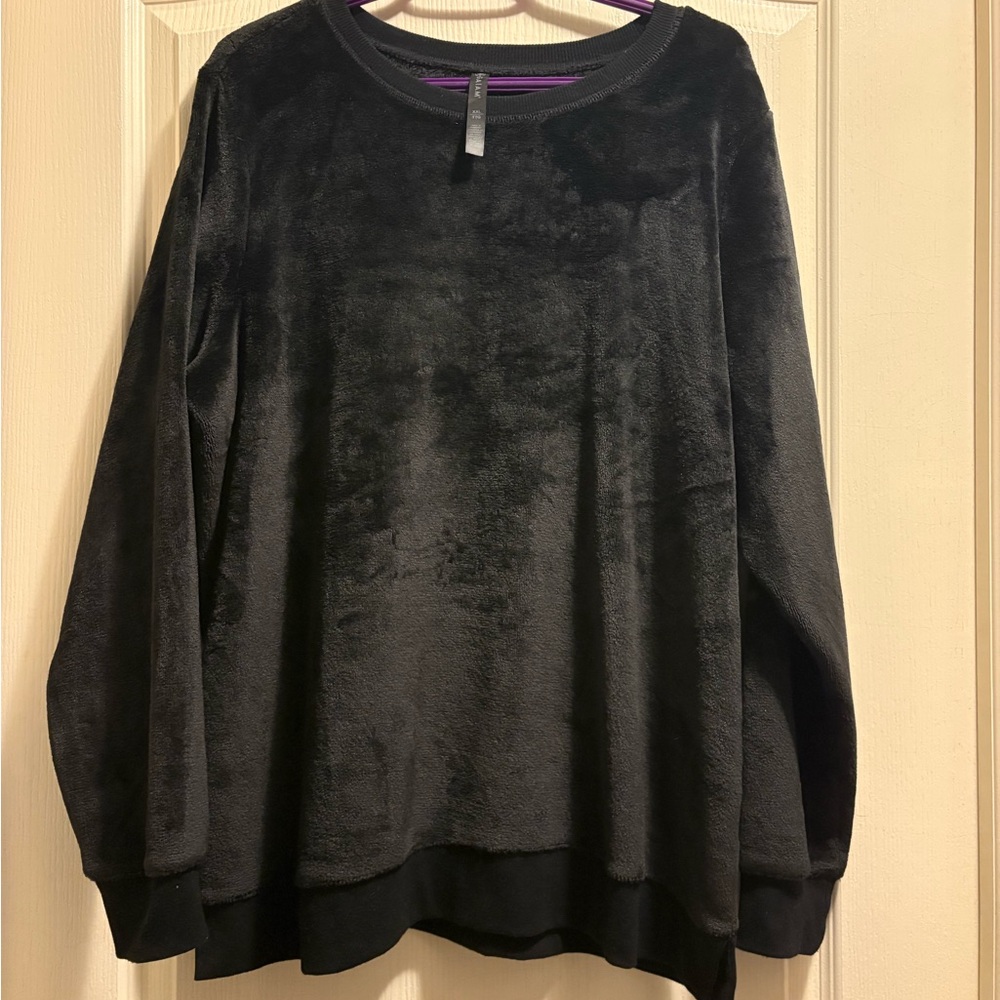 GAIAM Charcoal Velvet Sweatshirt